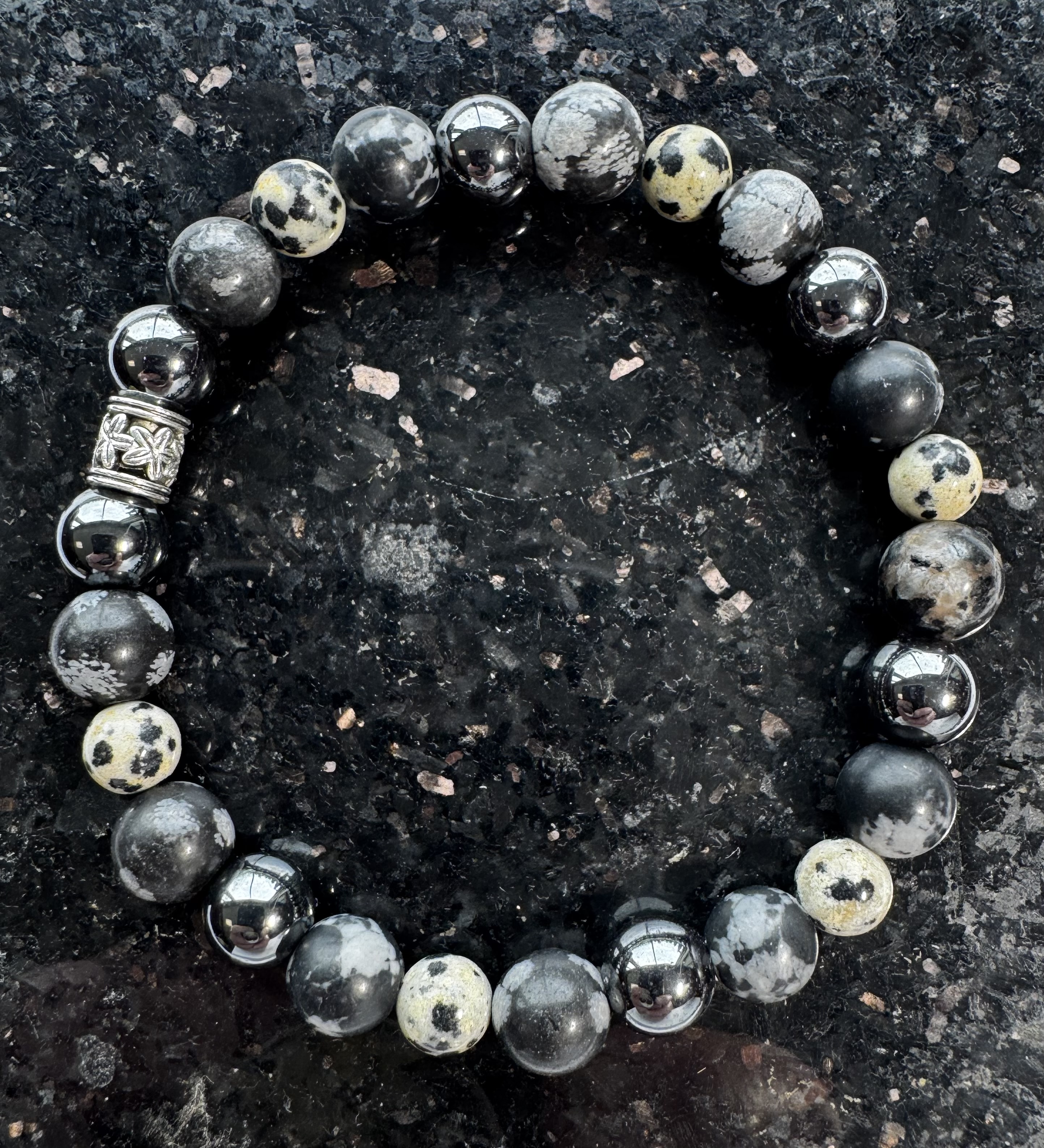 Gray agate and orange crackle bracelet
